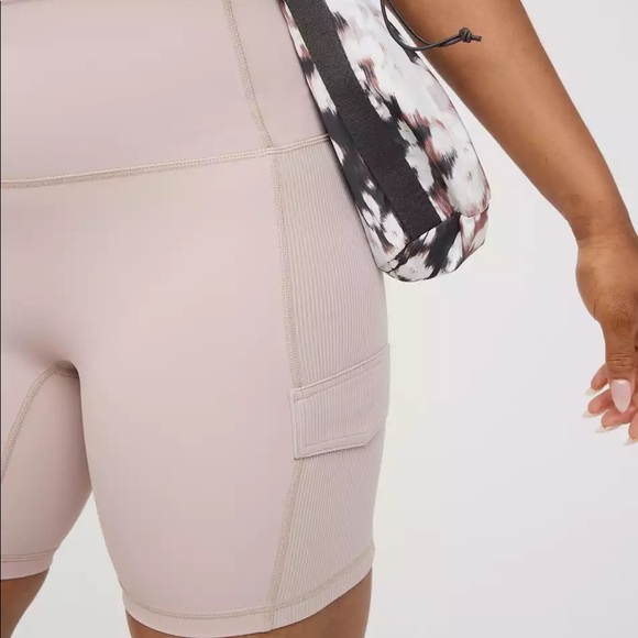 AERIE OFFLINE Goals Ribbed 7" Cargo Pocket Bike Short Sz M - Picture 2 of 10